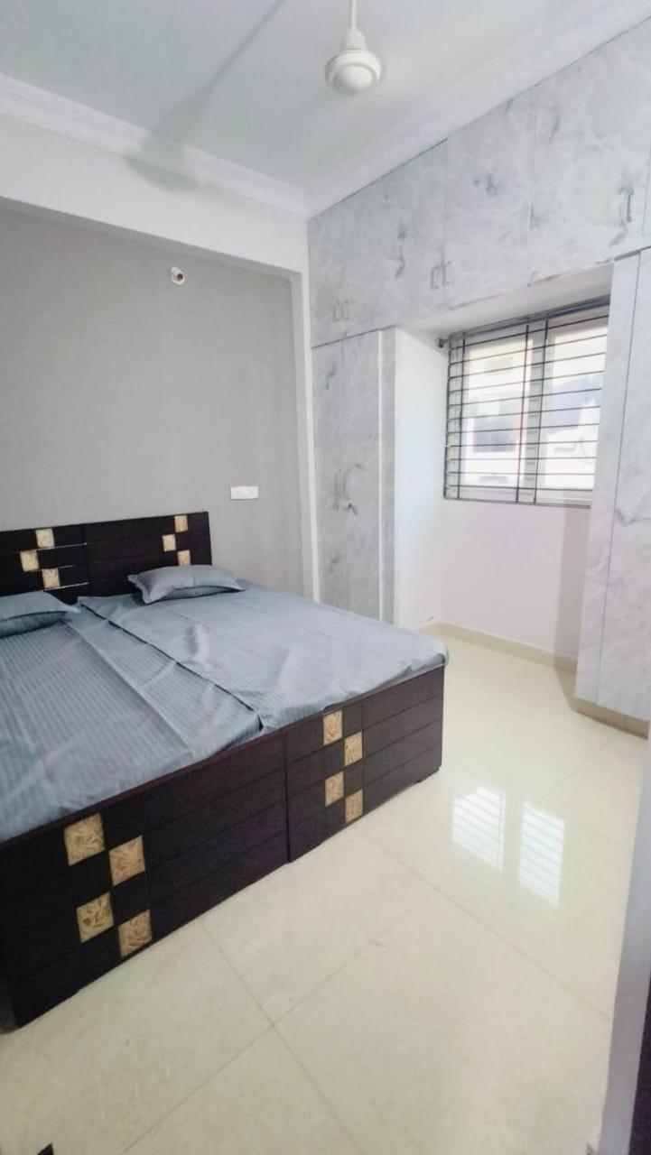 Rupesh Golden Suites Hyderabad Esterno foto