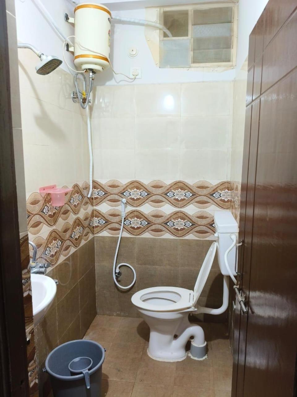 Rupesh Golden Suites Hyderabad Esterno foto